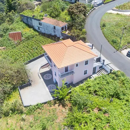 Pearl * Santana (Madeira)