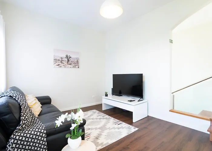 Pearl * Santana (Madeira)